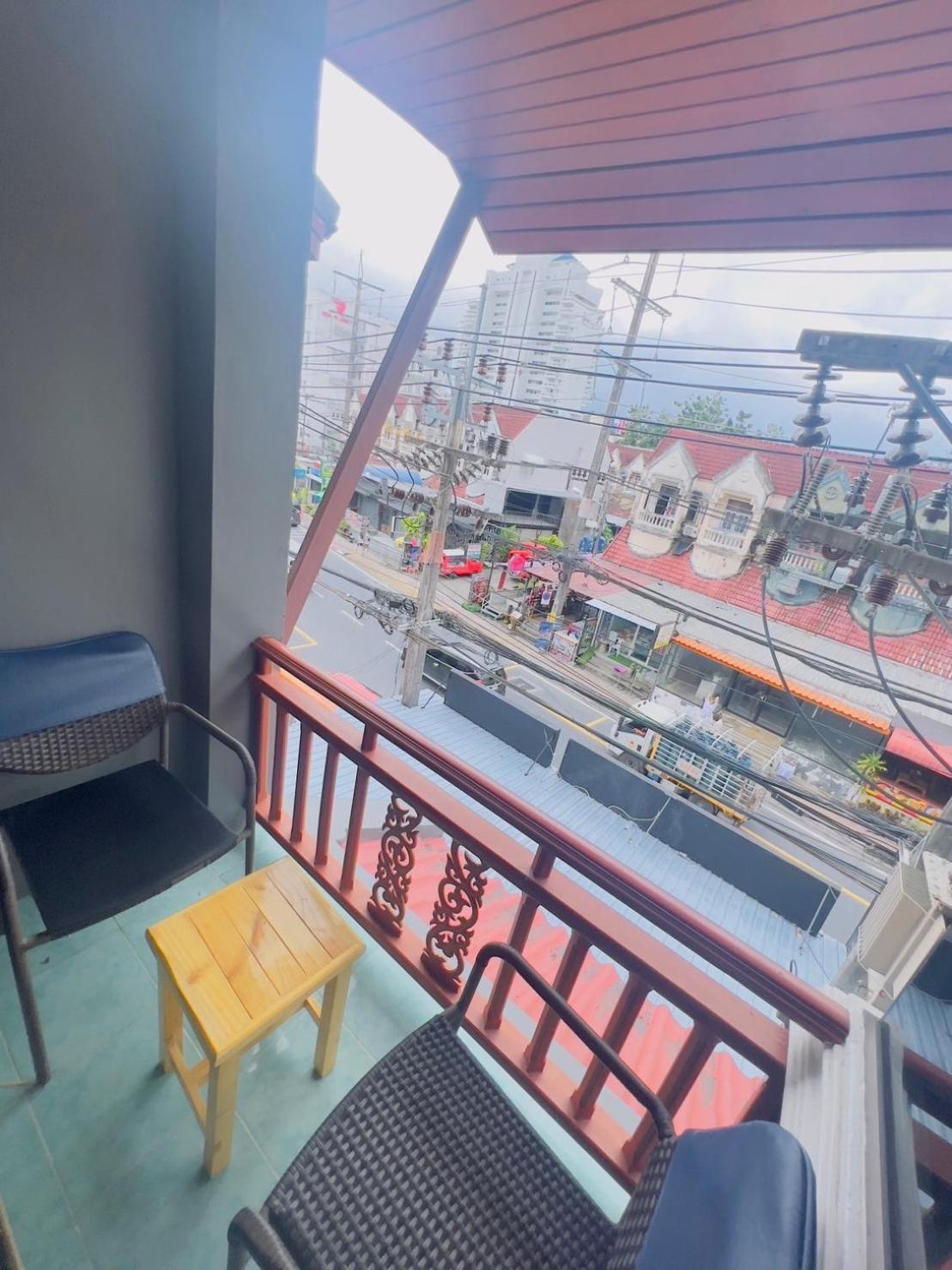 Royal Vista Hotel Patong Exterior photo